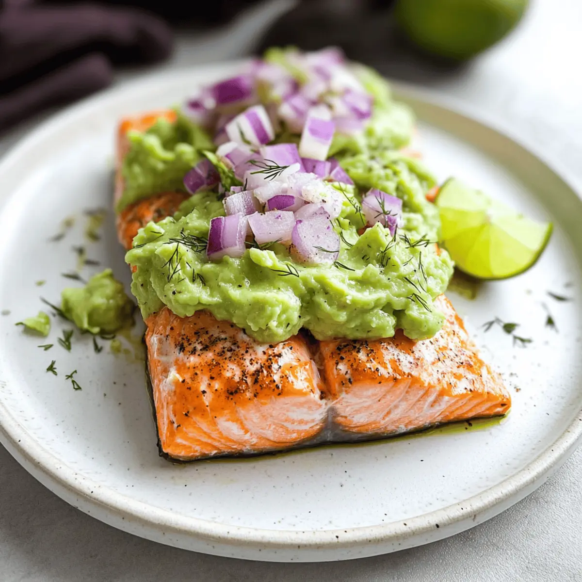 Baked Salmon with Avocado Mash t2itjn